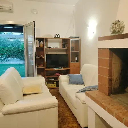 Villa Bougainville Bianco Quartu Sant'Elena
