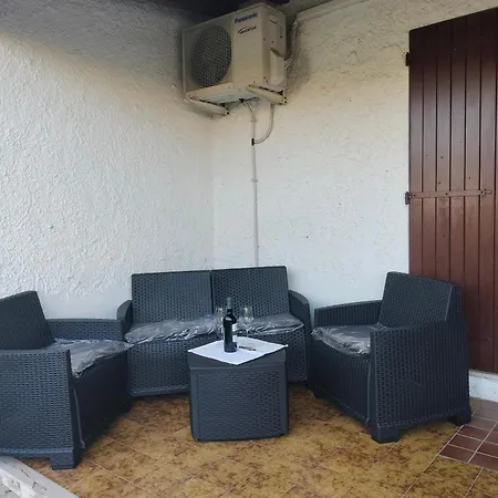 Bougainville Bianco Vila